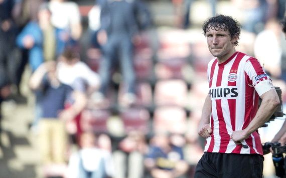 料瓶砸后颈 料瓶砸后颈