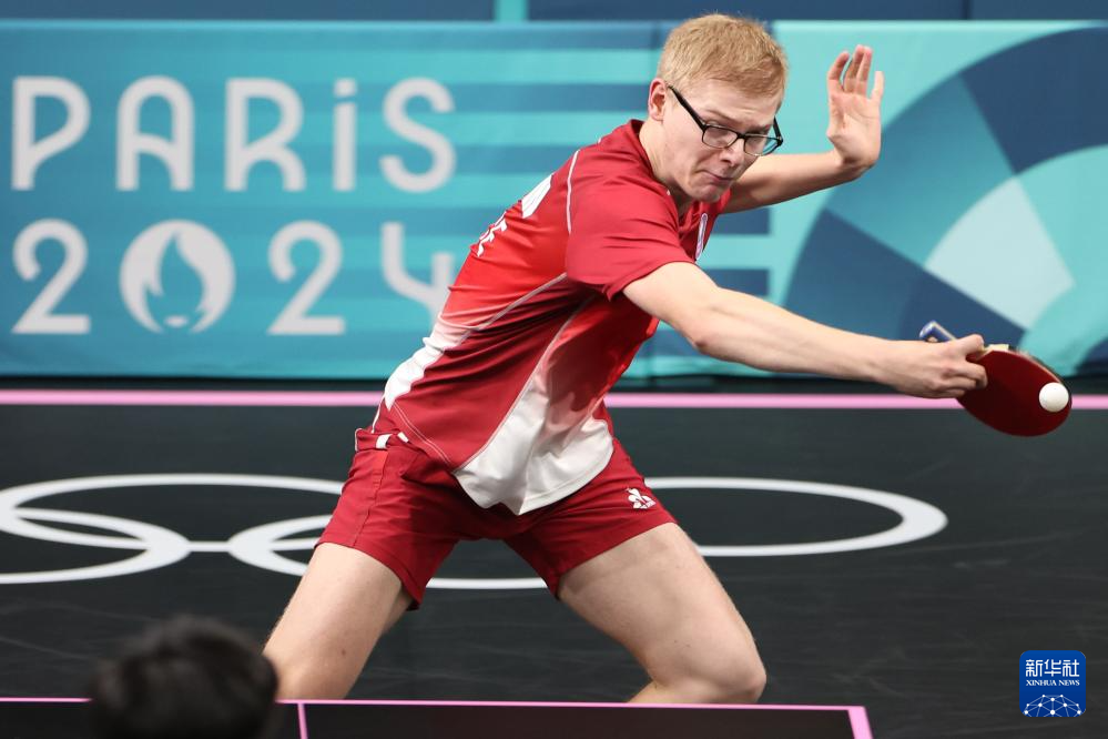 在喧闹的人 在喧闹的人