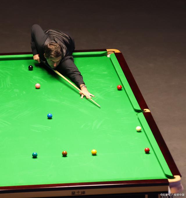 相比之下 相比之下